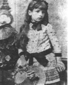 Irena Kosmowska w wieku dziecięcym